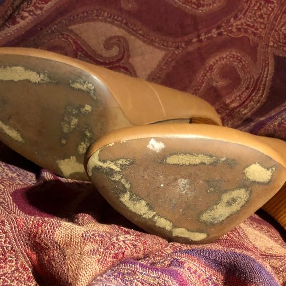 ISOLA ROSALIE PUMP.  Color: Cognac  Sz: 7.5 - Picture 8 of 11